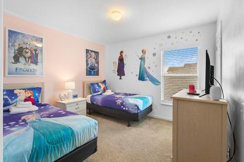 Lux 6BrVilla -Pool&ResortAmenities -10mins to Parks photo 11