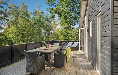 Balkón nebo terasa v ubytování Cozy Home In Børkop With Wifi