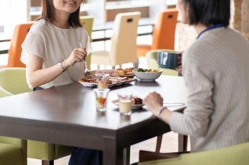 Jídlo v hotelu nebo okolí