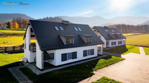 Wonder Home - Domek Sielsko Czarodziejsko blisko Karpacza, z kominkiem, z widokiem na góry i tarasem