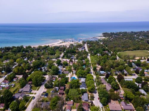 an aerial view of a town with the beach at GLOBALSTAY New Basement 4 Bd in Port Elgin in Port Elgin