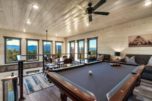 Infinity Vista Retreat - 5BR, Smoky Mountain Views Pool, HotTub photo 14