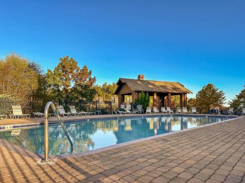 Infinity Vista Retreat - 5BR, Smoky Mountain Views Pool, HotTub photo 42