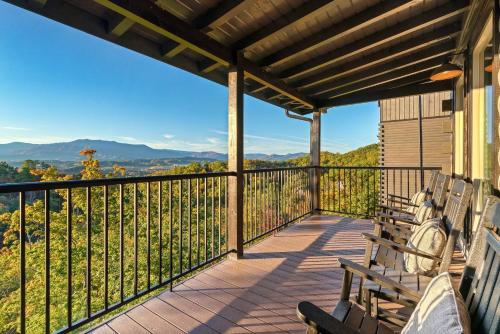 Infinity Vista Retreat - 5BR, Smoky Mountain Views Pool, HotTub photo 38