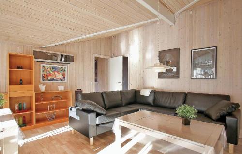 Χώρος καθιστικού στο Holiday Home Glesborg With Fireplace 01
