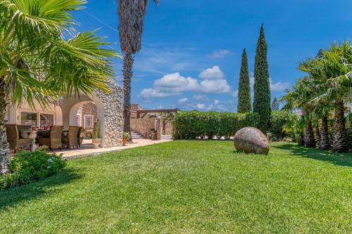 Golfinhos - MAGNIFICENT & SPACIOUS 5 BEDROOM VILLA