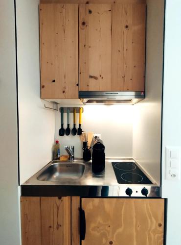 Celerina Retreat - Year Round Adventure Hubにあるキッチンまたは簡易キッチン