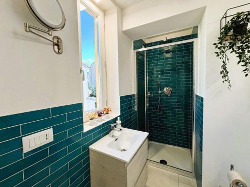 White Iris Apartment