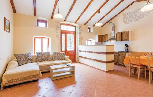 Dapur atau dapur kecil di Holiday Home Butkovici Iii