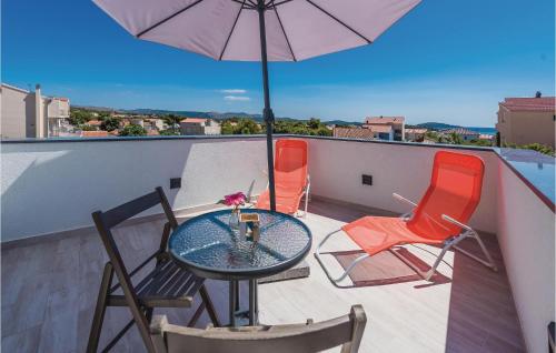 Four-Bedroom Holiday Home In Sibenik