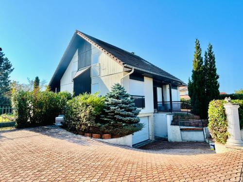 Beausoleil SPA Villa XL-Geneva & Lake & Mountains-Wilena Home, Full Love