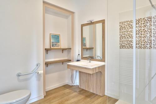 Koupelna v ubytování Auberge Ti'gousket