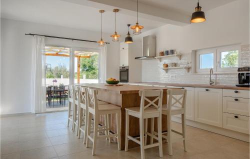 Villa Holiday Home Bodula