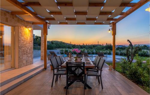 Villa Holiday Home Bodula