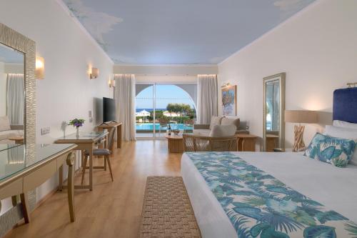 Posteľ alebo postele v izbe v ubytovaní Atrium Prestige Thalasso Spa Resort & Villas