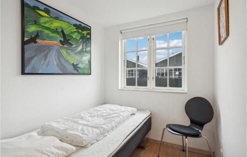 Katil atau katil-katil dalam bilik di Beautiful Home In Hvide Sande With Wifi