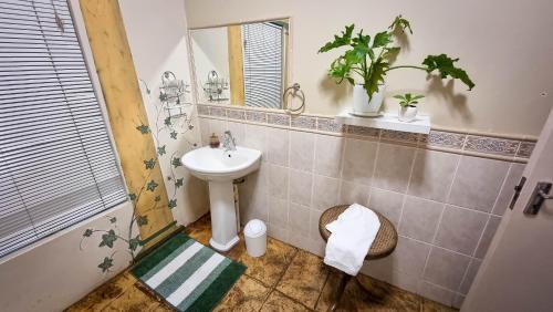 Un baño de Montrose River Lodge