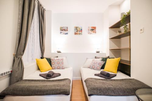 N16-Spacey, modern family flat for 5 1081 Budapest, 16 Népszínház utca kép - 3