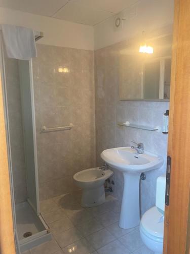 Et badeværelse på Alloggio La Pesa