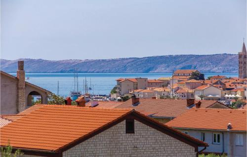 2 Bedroom Nice Apartment In Rab