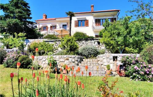 3 Bedroom Awesome Apartment In Kostrena