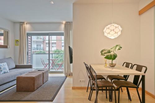 Lugaris Rambla Apartments