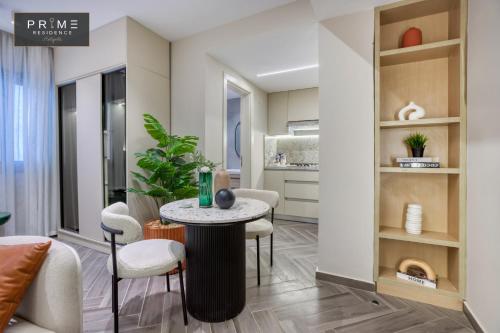 Η κουζίνα ή μικρή κουζίνα στο Prime Residence Heliopolis