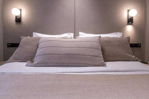 Phaedrus Living Athens Luxury Residences Champagne