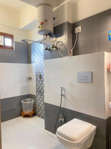Koupelna v ubytování HOTEL DAMANIS