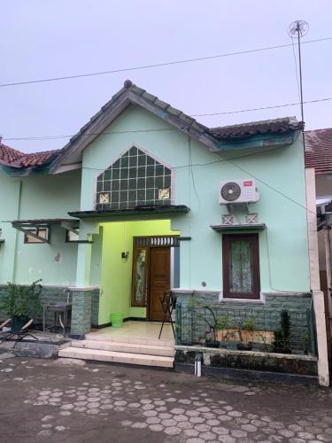 Budova, kde se prázdninový dům nachází