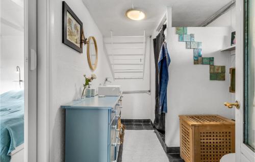 HornsletにあるAmazing Home In Hornslet With Kitchenのギャラリーの写真