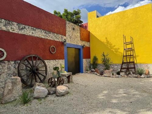 Φωτογραφία από το άλμπουμ του Otoch Ixchel σε Izamal