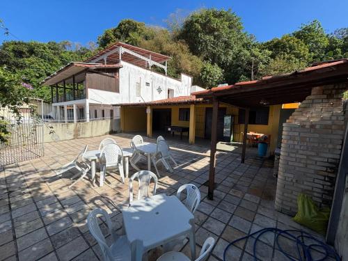 Το κτήριο όπου στεγάζεται  η παραθεριστική κατοικία