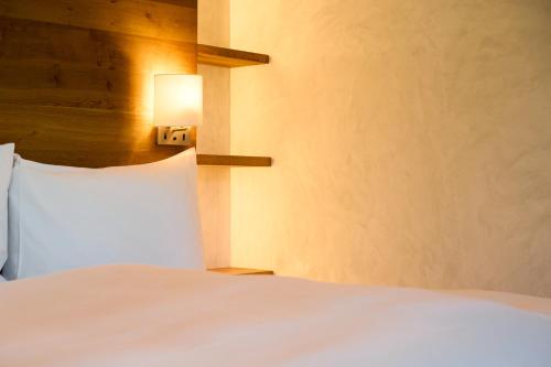 Voodi või voodid majutusasutuse rocksresort toas