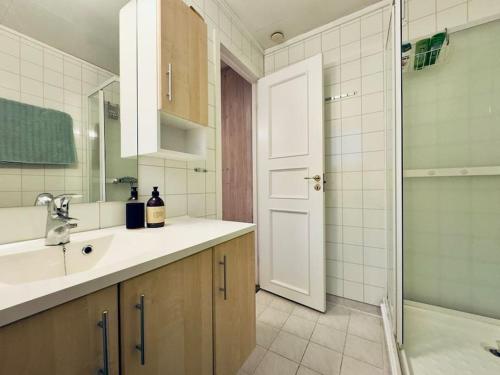 Koupelna v ubytování The Yellow House