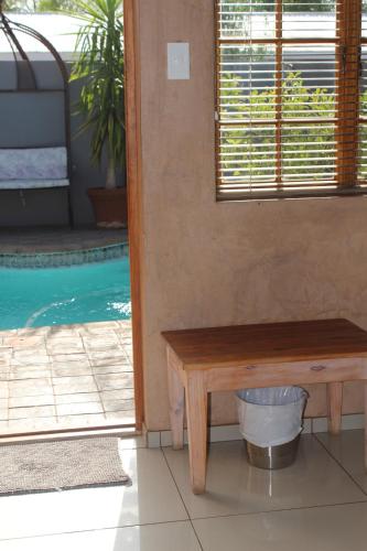 Πισίνα στο ή κοντά στο Falcon Guesthouse