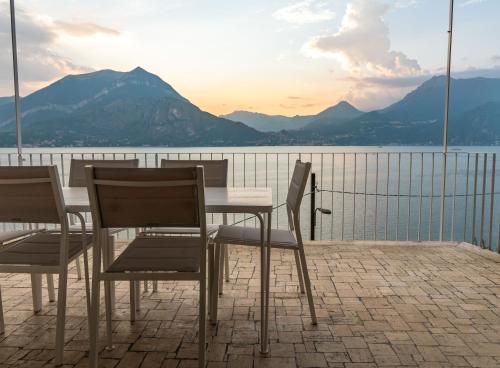 Gallery image of Villa Lucy - Porzione di villa con giardino in Varenna