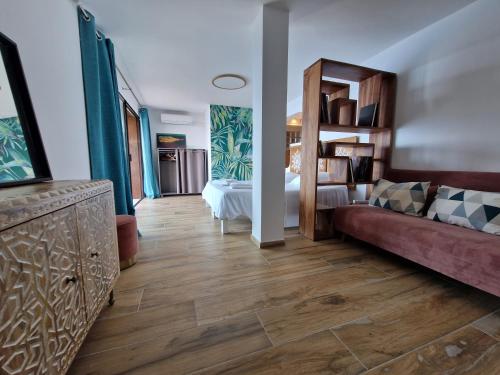 Postel nebo postele na pokoji v ubytování Villa HELIADE -Ile du Levant