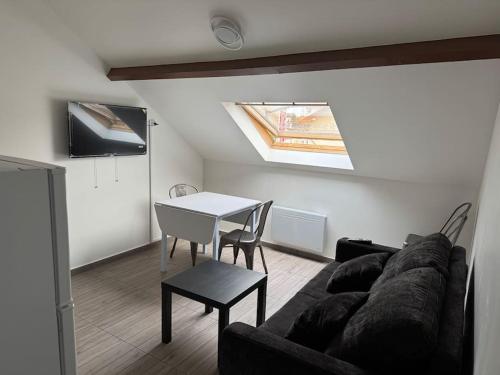 Appartement J, RESIDENCE DU RENOUVEAU, Stade de France, idéal pour 4 pers