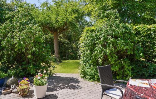 Ein Garten an der Unterkunft 3 Bedroom Cozy Home In Risskov