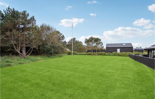 Taman di luar 3 Bedroom Pet Friendly Home In Hjørring