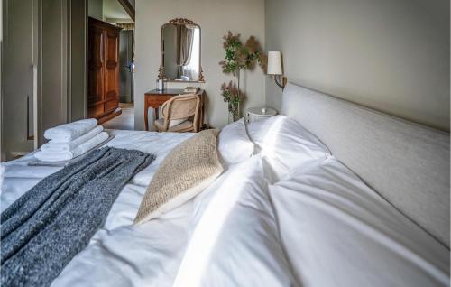 Ένα ή περισσότερα κρεβάτια σε δωμάτιο στο Villa Paradiso Distria