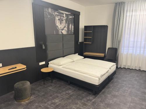 Postel nebo postele na pokoji v ubytování Panorama Hotel Rheinkrone