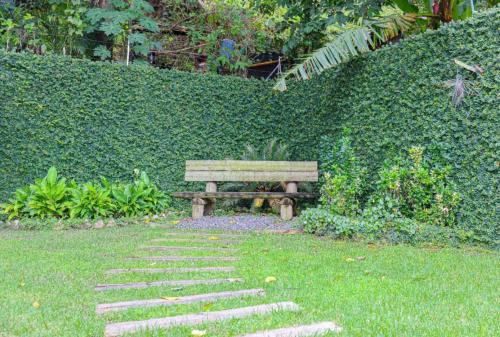 Taman di luar Hotel Graal Inn Queluz