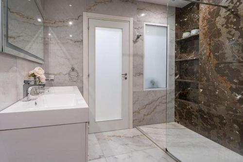Gallery image of Stunning Luxury 3 Bedroom Apartment in Taʼ Xbiex