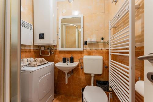 Flex SelfCheckIns 116 - Bedroom - New - Apartment - Loggia - Modern - WiFi