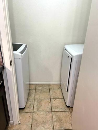 Φωτογραφία από το άλμπουμ του Cute Chic 2B 2B Duplex APT σε Frisco