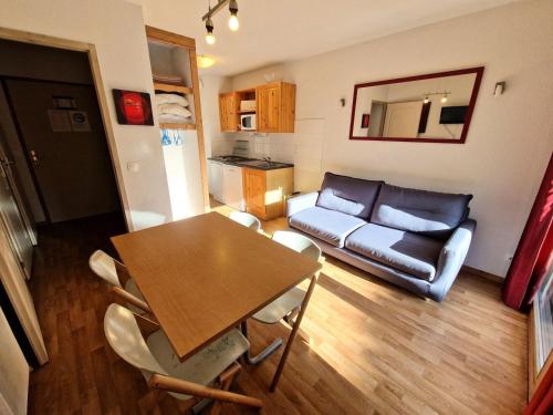 Chalets De Florence - 2 pièces 4 personnes, bien placé dans la station MAE-5111