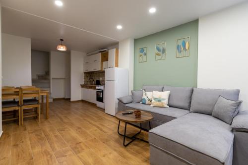 Entire Apt, Maisonette, 1 Bedroom