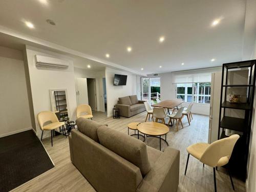 Ruang duduk di Salgueira Rooms